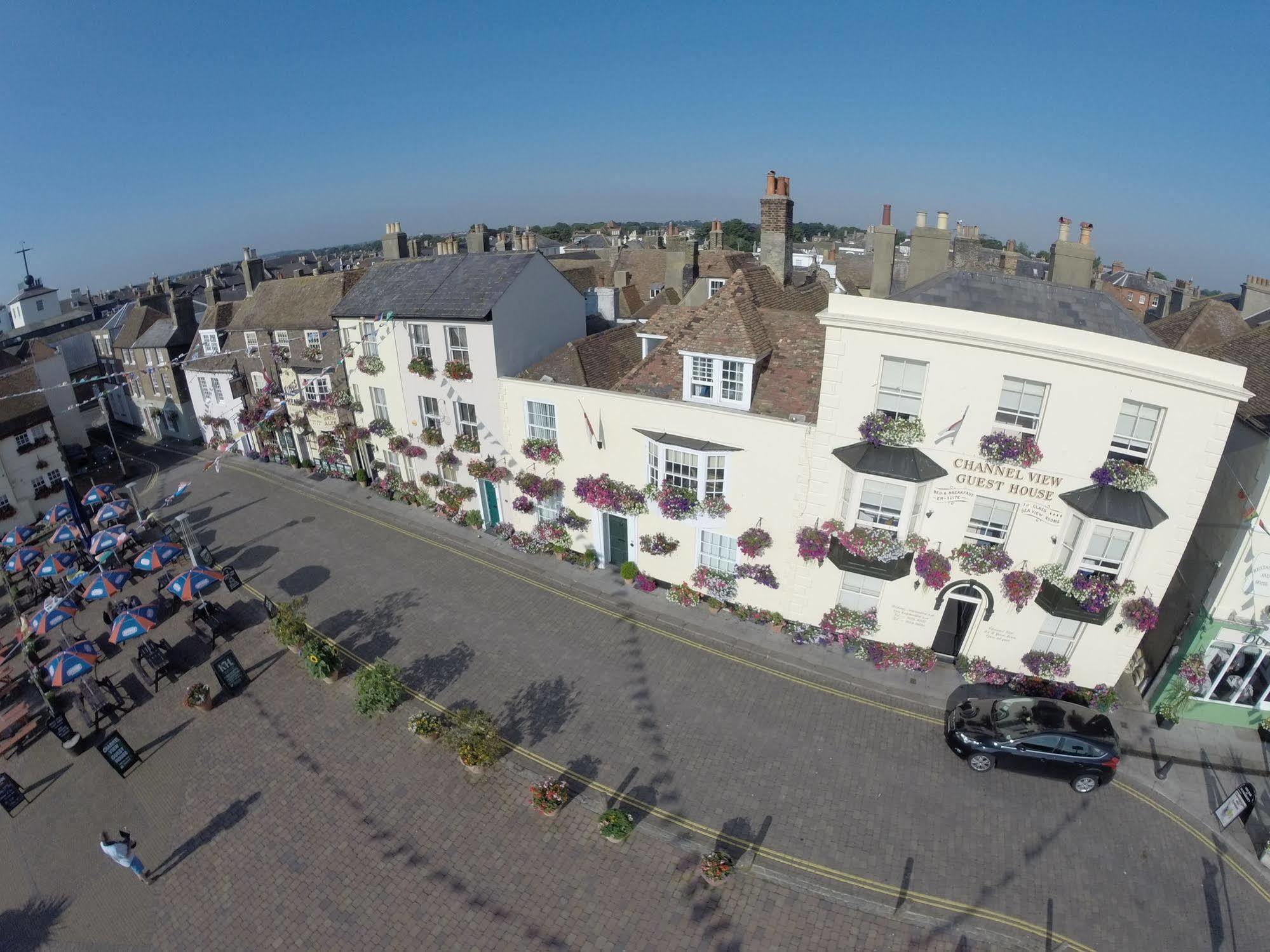 Bed and Breakfast The Kings Head Deal Exterior foto